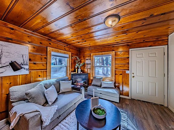 3rd image of 1029 Reno Ave