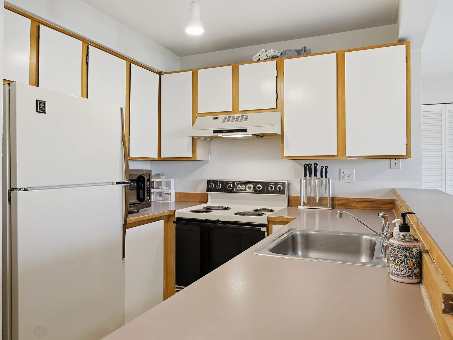 Studio, 452 sqft, $1,500 — Photo 3