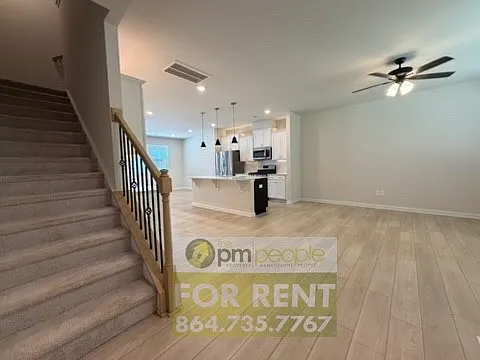 3 bed, 2.5 bath, 1526 sqft, $1,800 — Photo 4