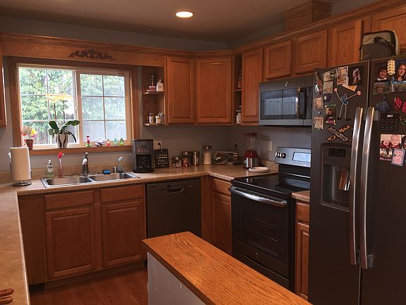 2nd image of 3369 Hacienda Way