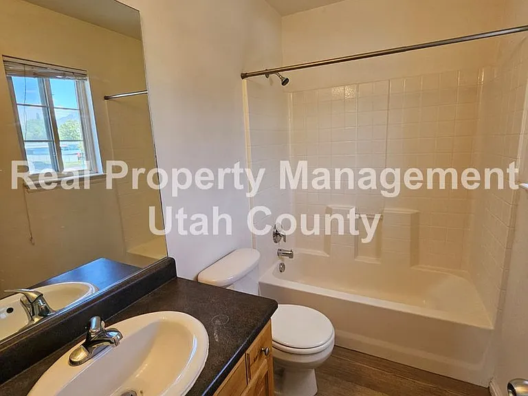 491 N 1235 W — Photo 12