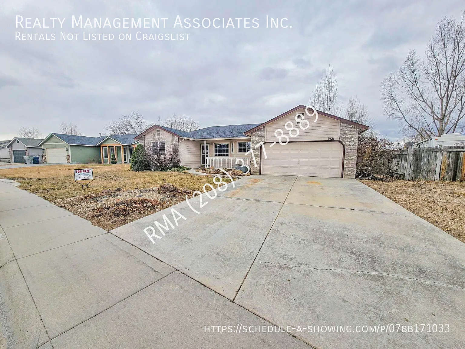 Darling 3 Bedroom Home in Nampa! — Photo 1