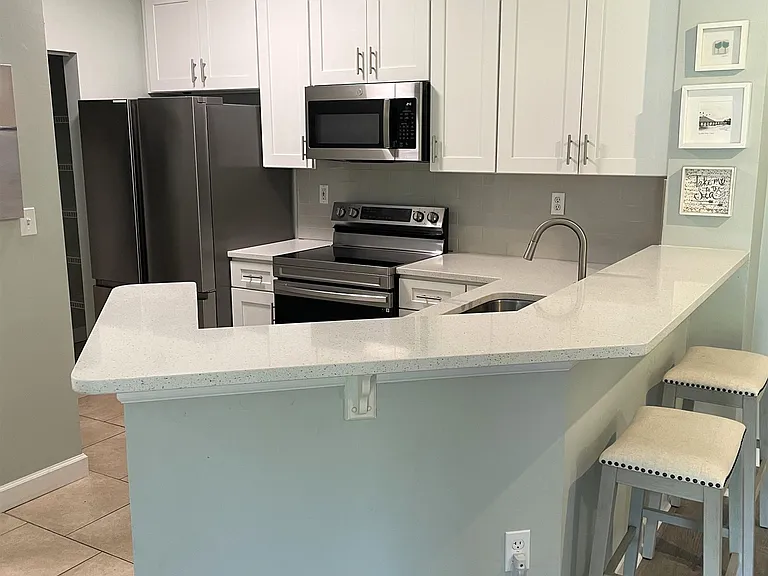 510 Florida Club Blvd #102 — Photo 4