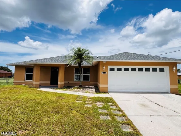 718 Rue Labeau Cir, Fort Myers, FL 33913