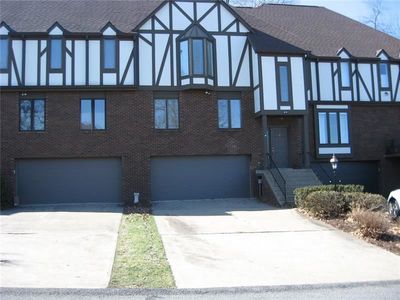 413 Forest Highlands Dr, Pittsburgh, PA, 15238