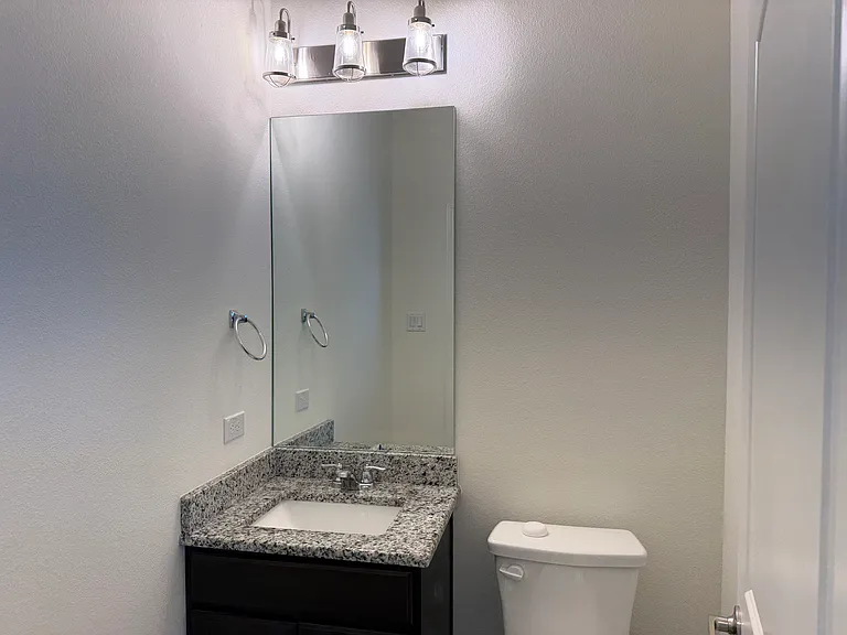 2237 Diamond Dr — Photo 13
