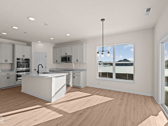 4th image of 5034 Bergamot Dr