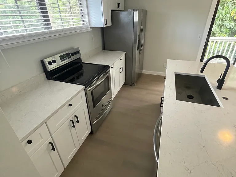 2546 Granada Ave #C — Photo 3