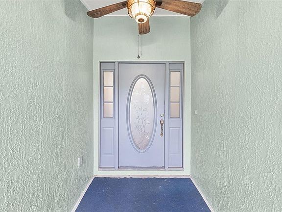 3rd image of 319 STERLING LAKE DRIVE
