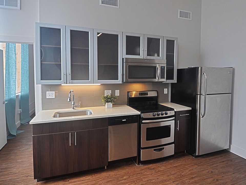 1st image of 1100 3rd Ave APT 3