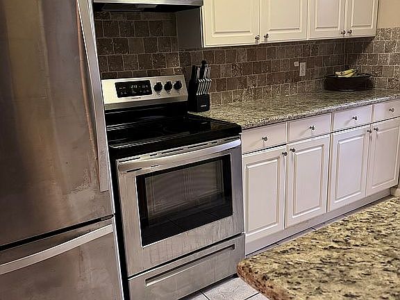 3rd image of 13845 Hollowgreen Dr