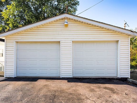 3rd image of 206 Socialville Ln