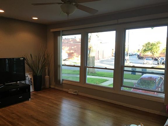 2nd image of 181 E Van Buren St APT 1