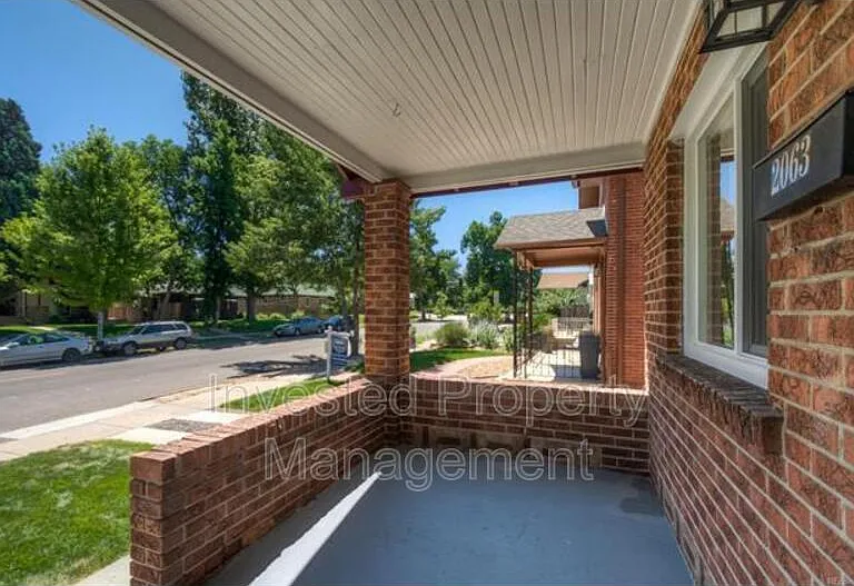 2063 S Pearl St — Photo 4