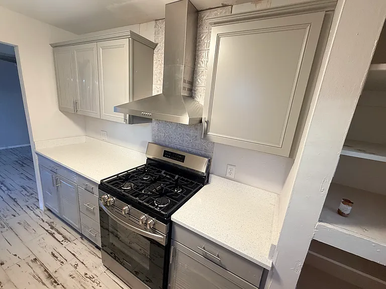 5721 Sarah Anne Ave — Photo 3