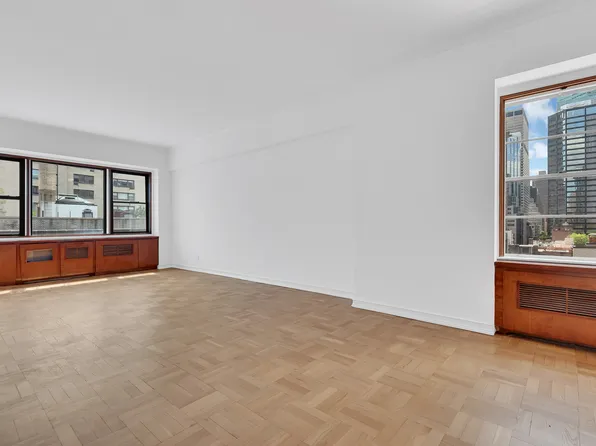 345 East 52nd Street 10H image 3 of 9