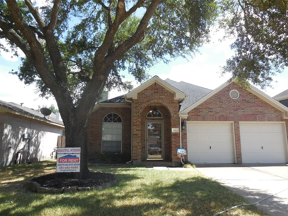 10523 N Newpark Dr