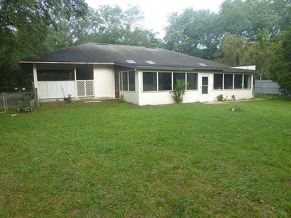 4th image of 9333 Hoenstine Ave