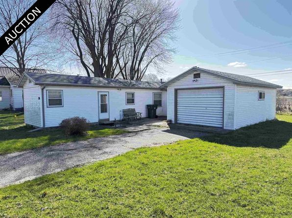 126 West Montello Street, Montello, WI 53949