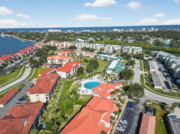 443 Bouchelle Dr APT 302, New Smyrna Beach, FL 32169