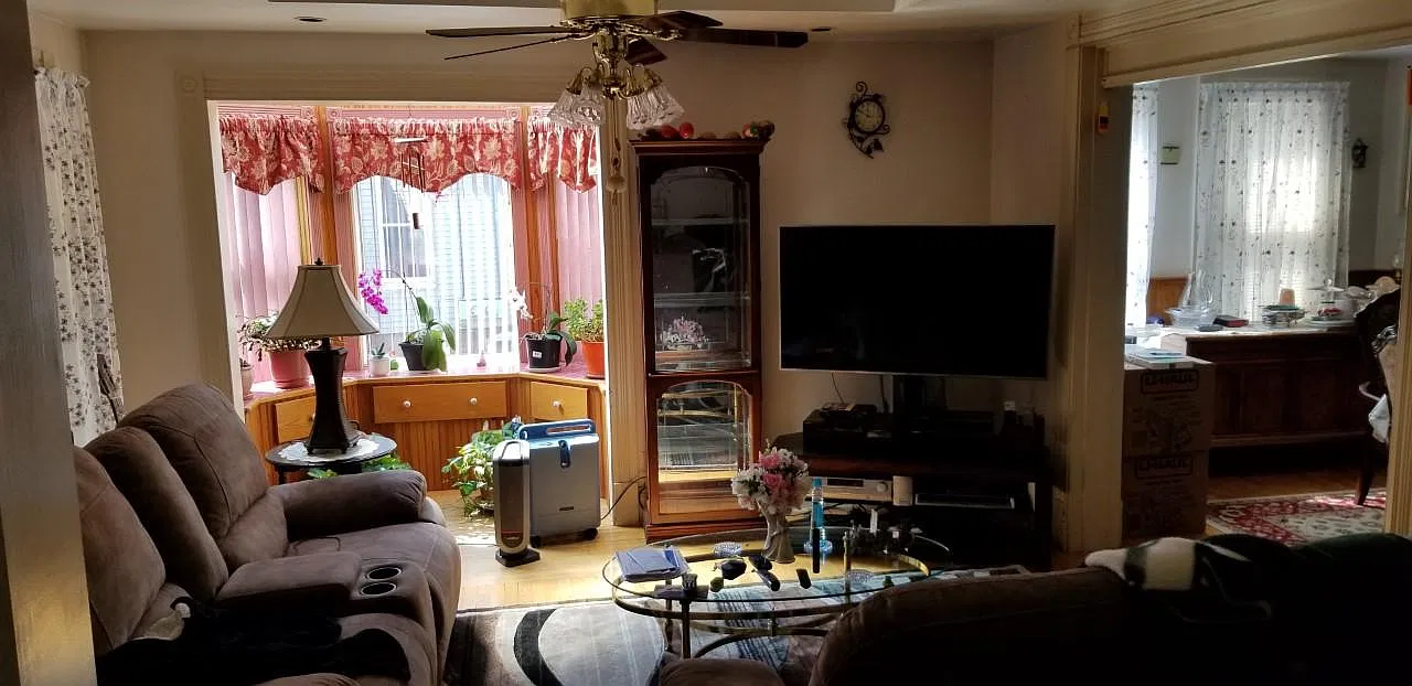 2 bed, 1200 sqft, $2,100 — Photo 3