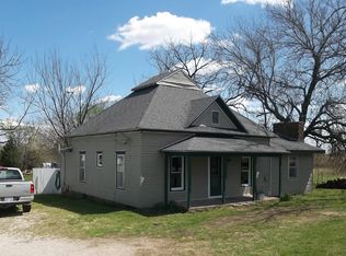 24850 Lyons Rd, Chanute, KS 66720