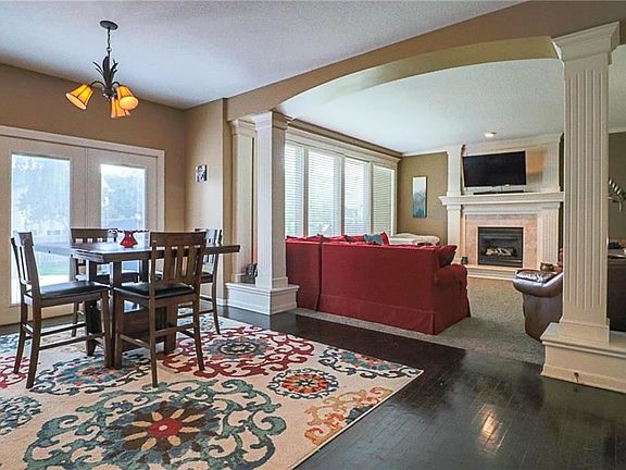 3rd image of 5809 NE Coral Dr