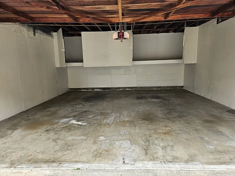 2406 Rockefeller Ln #B — Photo 13