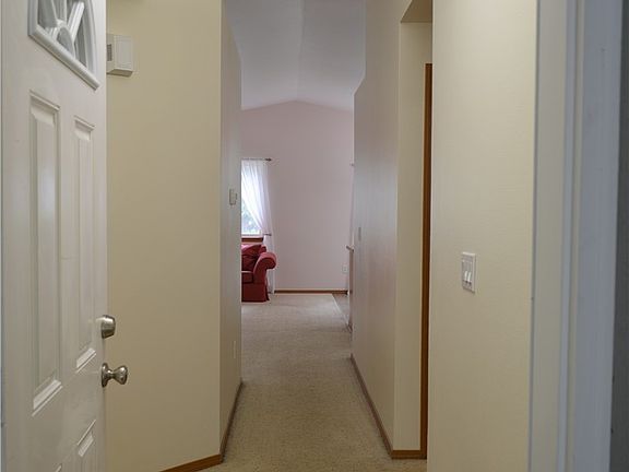 5th image of 32413 Benbow Dr E