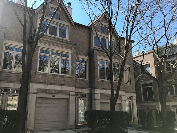 2nd image of 2729 N Greenview Ave Unit B