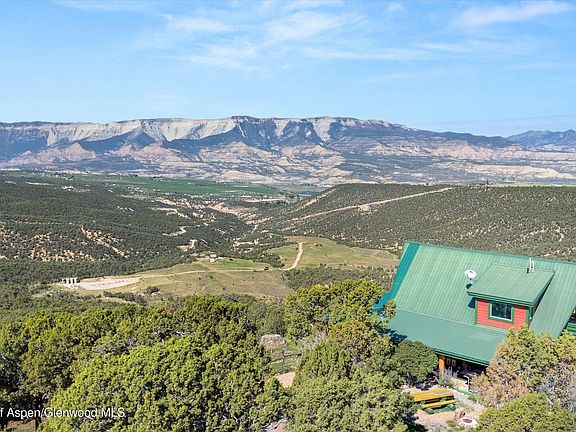 3rd image of 215 Cedar Breaks Rd