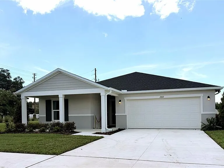 2602 Lola Ln — Photo 2