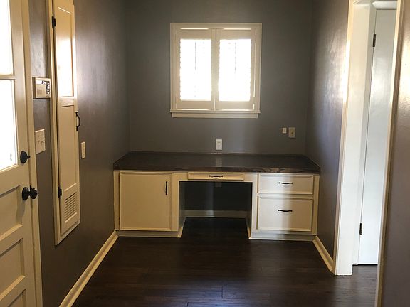 5th image of 1420 Sleepy Hollow Dr