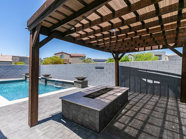 6915 Fordham Creek St — Photo 47