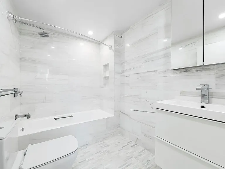 380 Rector Pl #12G — Photo 5