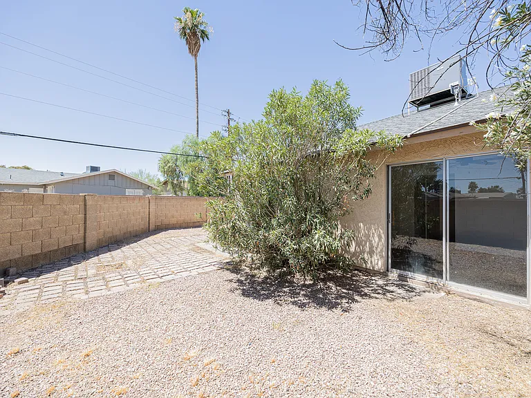 2145 S Dorsey Ln — Photo 20