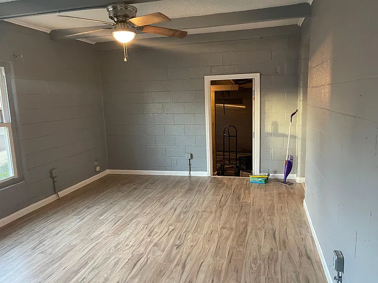 3217 James Ave — Photo 14
