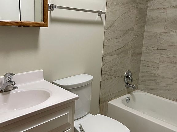 5th image of 401 Western Ave APT 104