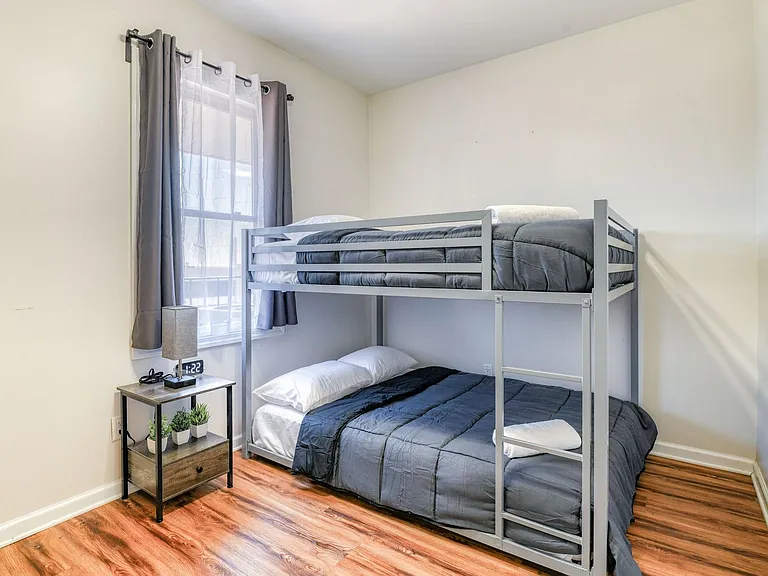 34 Gray St #2 — Photo 15