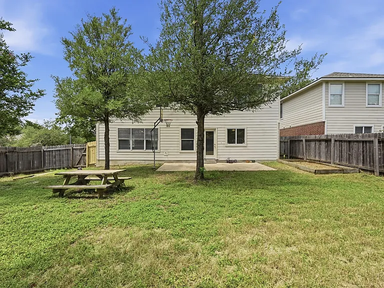2700 Cradle Rock Trl — Photo 28