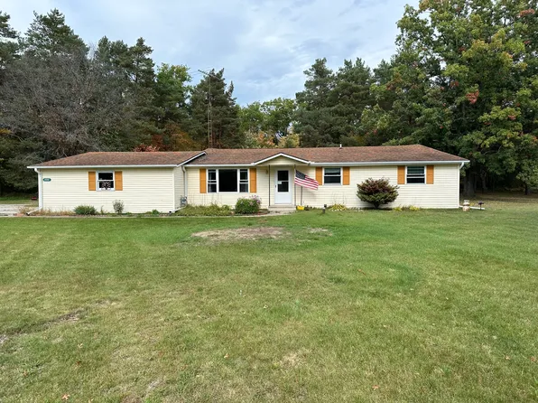 3824 Sheridan Rd, Lewiston, MI 49756