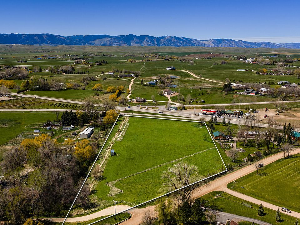 1st image of Maverick Rd