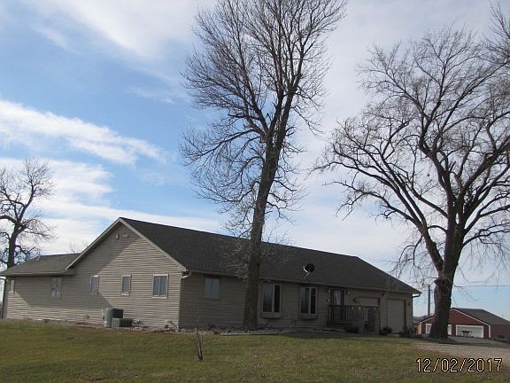 4th image of 1845 160th St