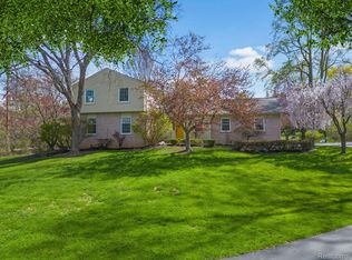 4031 Pine Tree Trl, Bloomfield Hills, MI 48302