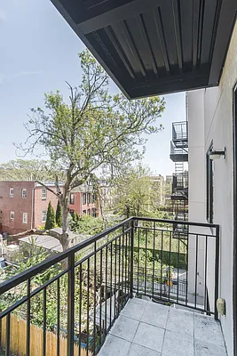 Rented by Compass | media 20