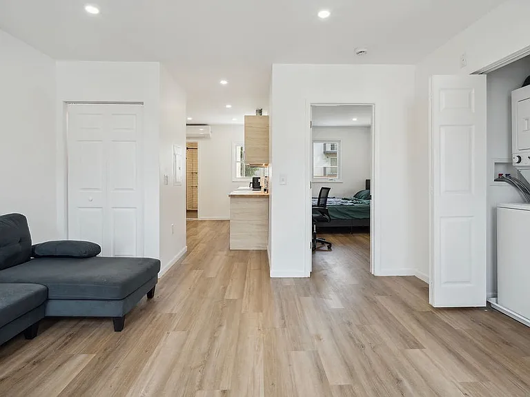 33 Kossuth St #1 — Photo 6
