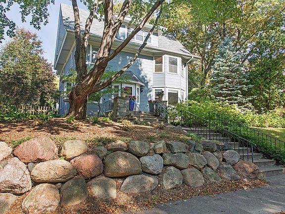 2nd image of 1411 Lincoln Ave