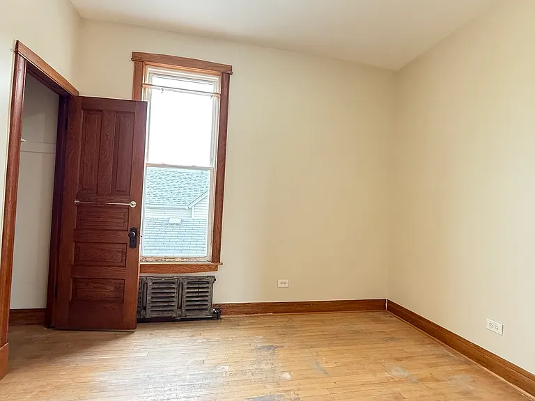 2022 N Lawler Ave #2 — Photo 10