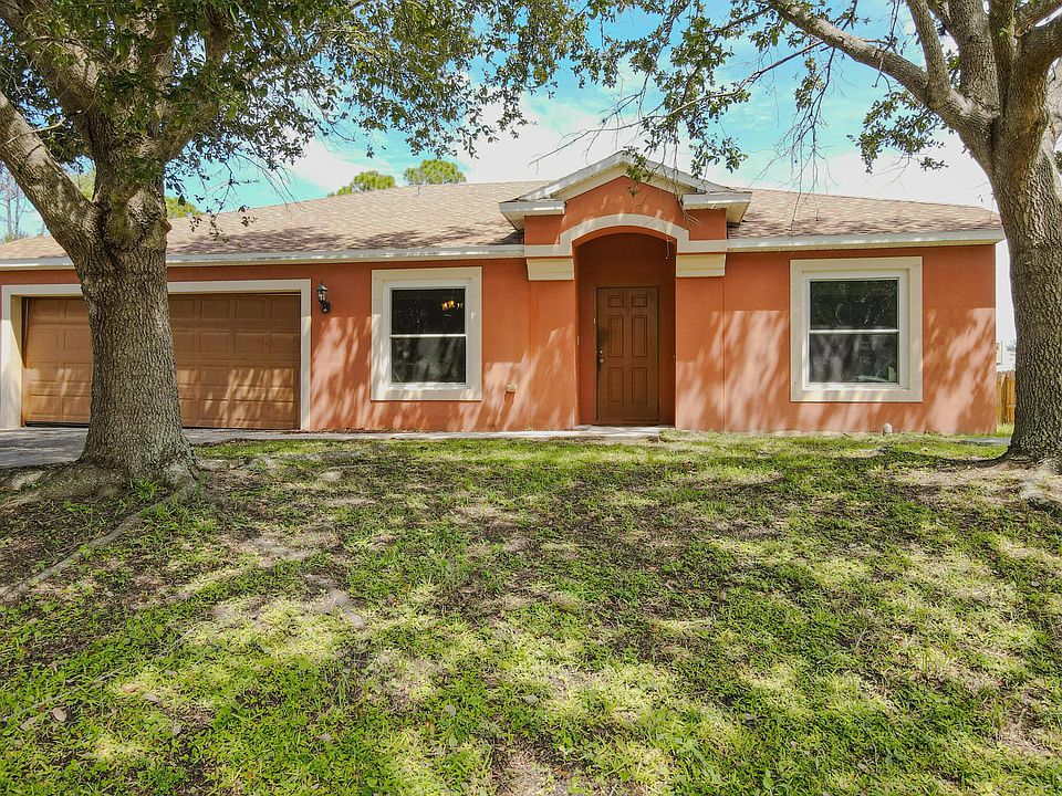 1st image of 531 NW Goldcoast Avenue