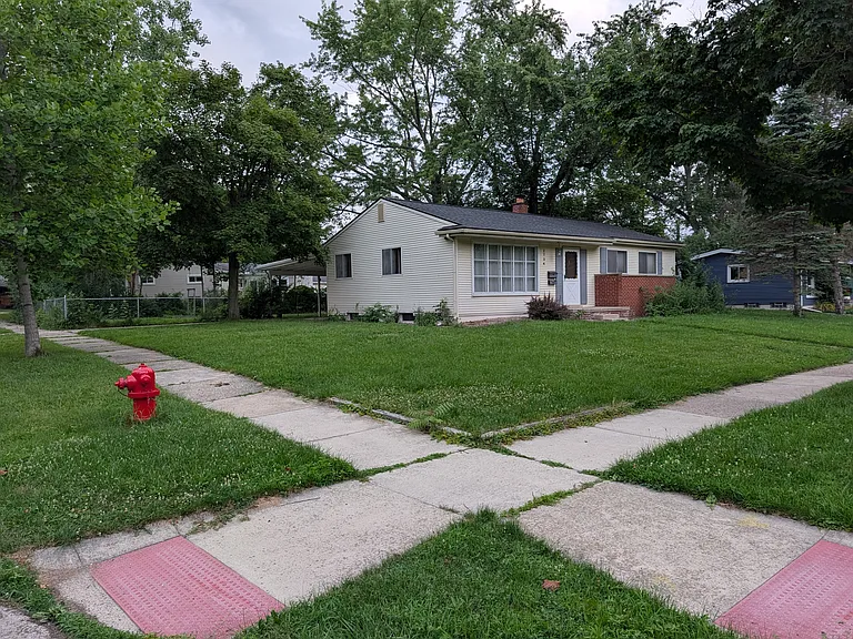 2734 Hampshire Rd — Photo 37